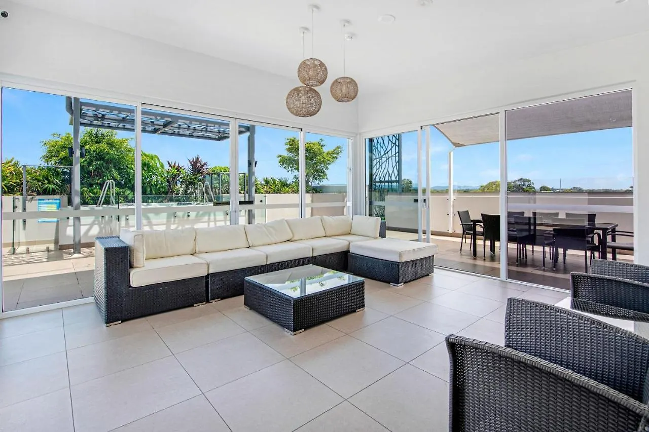 Modern Contemporary Southport Apartment - Coasthm Gold Coast