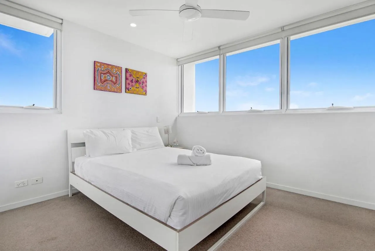 Modern Contemporary Southport Apartment - Coasthm Gold Coast Australia